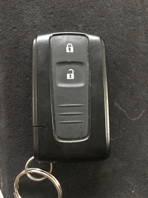 スマートキーなしで乗り逃げされたらどうなる 鍵交換 車の鍵紛失なら鍵のアットサービス
